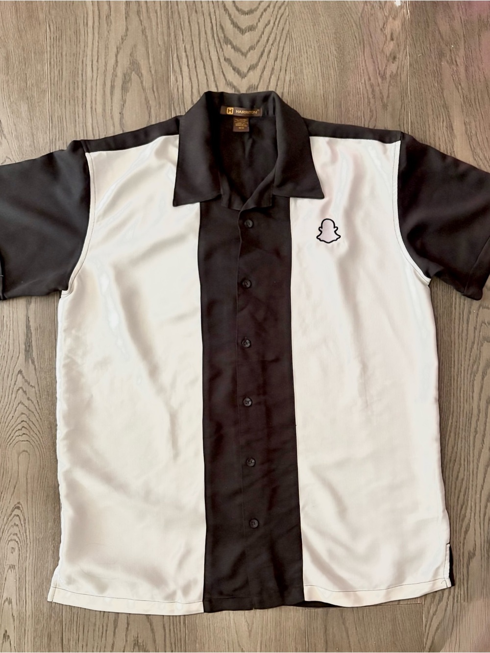 Men's Black & White Two-Tone Button-Down Shirt - Casual Bowling Style